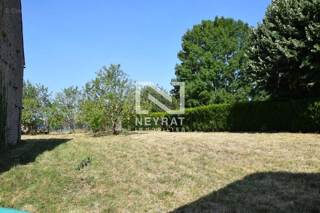 7 kms d'Arnay-le-Duc, Maison en pierre 3 chambres sur 2600m² - photo 16