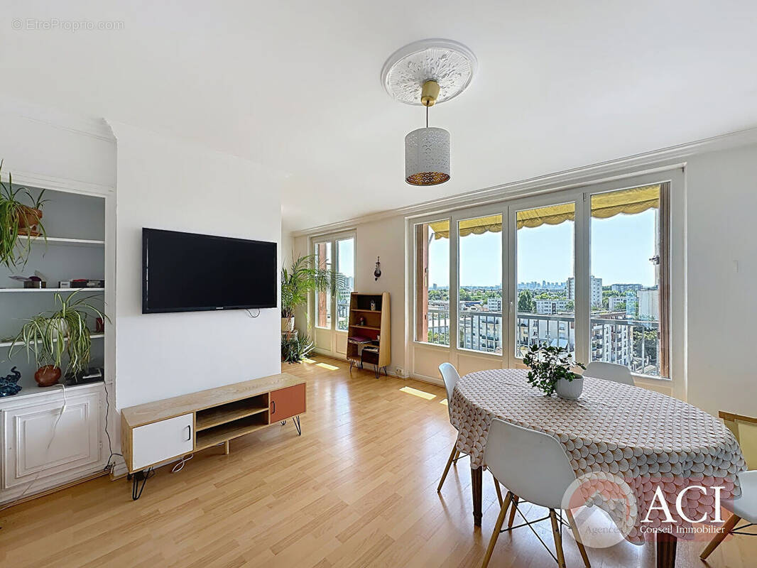 Appartement à EPINAY-SUR-SEINE