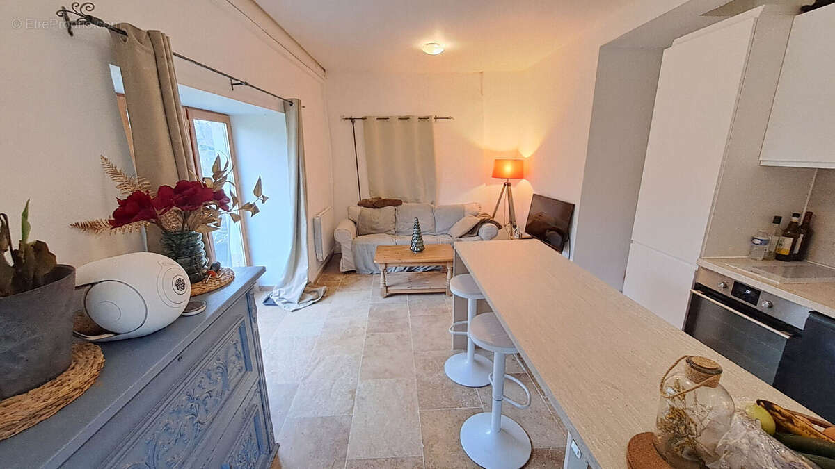 Appartement à SAINT-REMY-LES-CHEVREUSE