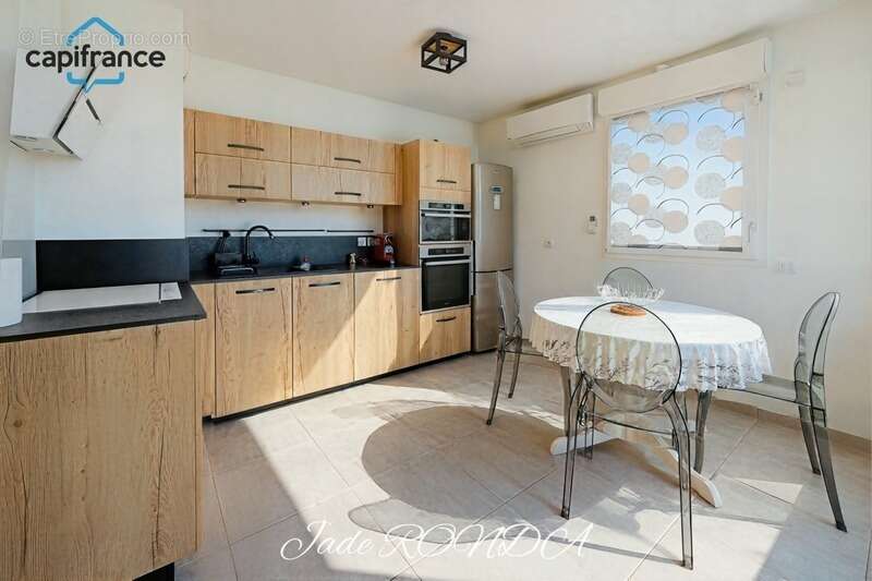 Appartement à MARSEILLE-9E