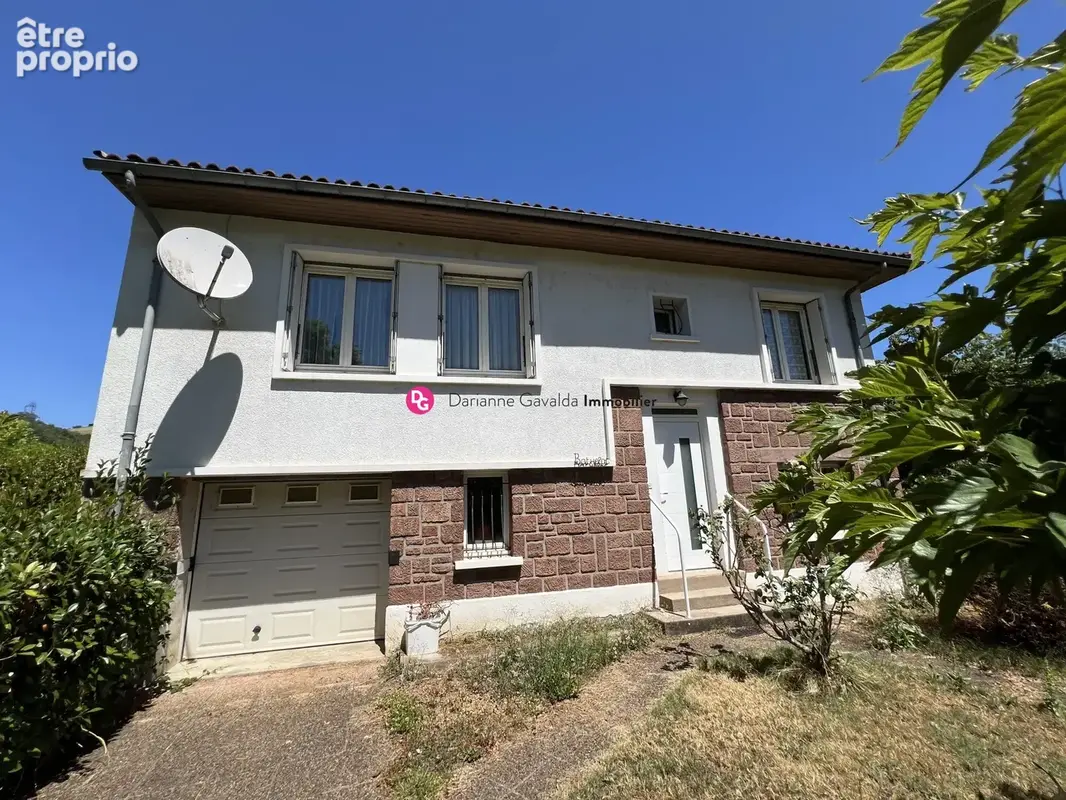 Maison à DECAZEVILLE
