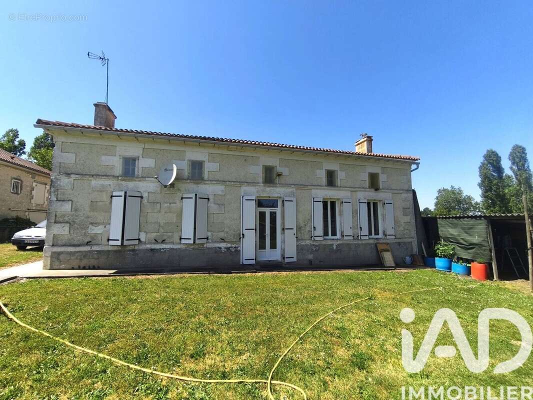 Maison 106 m² à Neuvicq  - photo 2