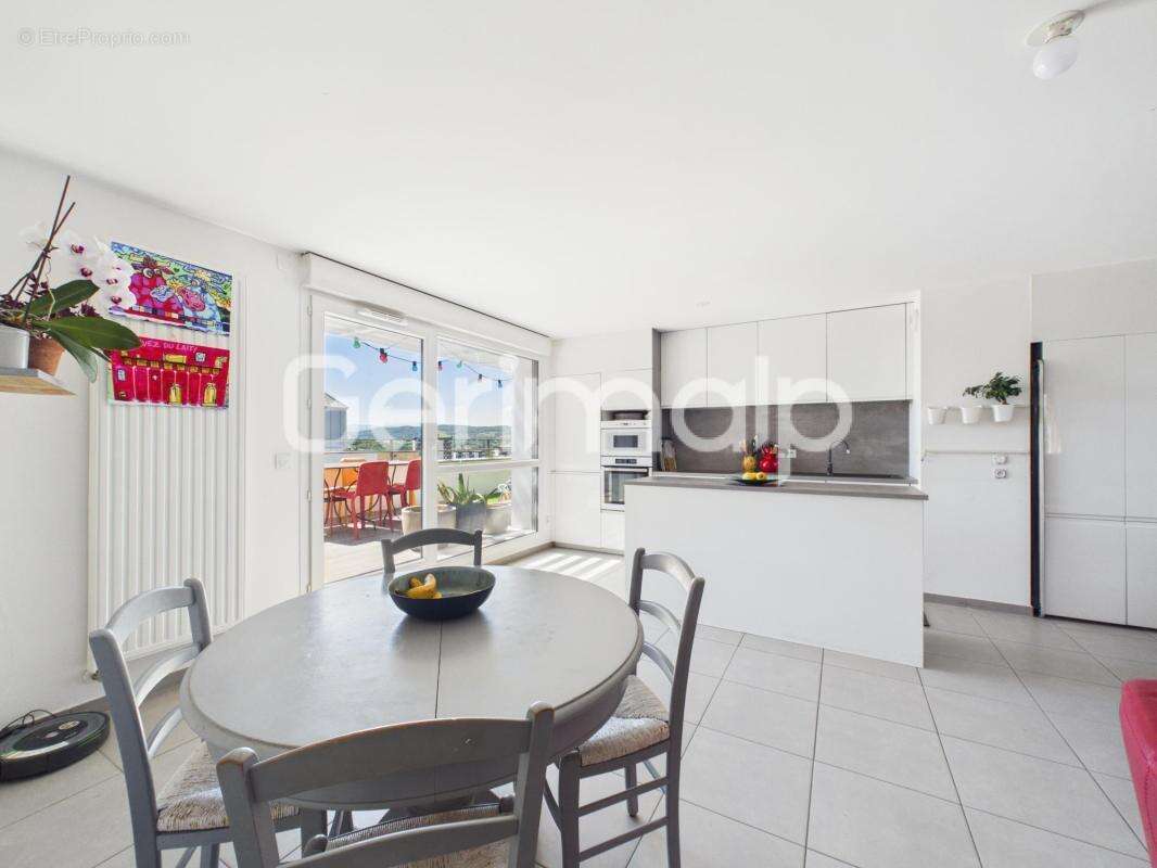Appartement à CRAN-GEVRIER