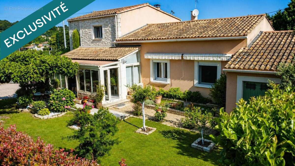 Photo 3 - Maison à SAUVETERRE