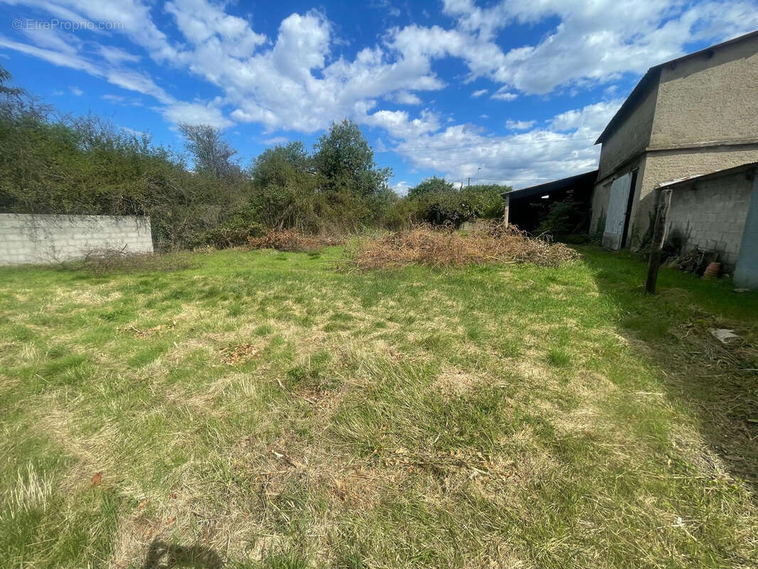 Terrain à SAINT-RAMBERT-D'ALBON