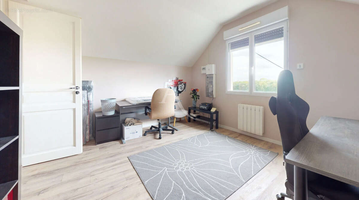 Maison à VILLENEUVE-LE-ROI