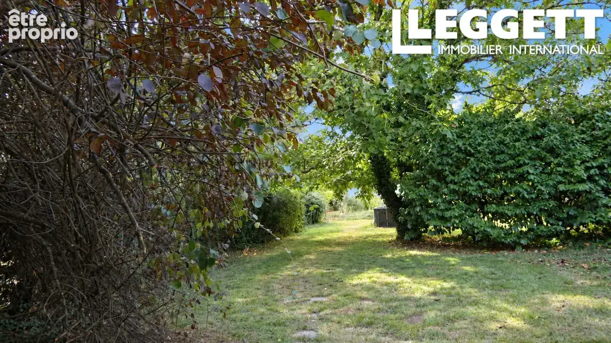 Charmante maison avec grand jardin privé,  2 782 m² terrain, piscine hors sol, véranda et terrasse et cave - photo 8