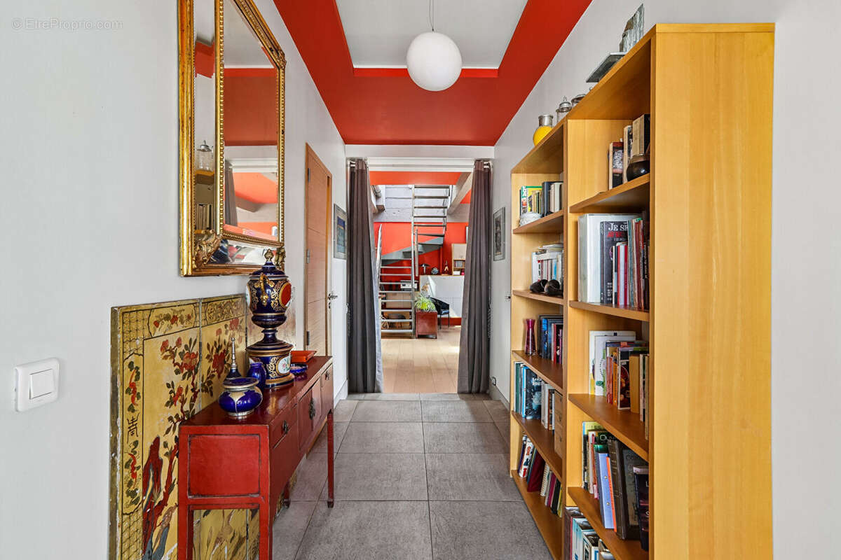 Appartement à LES LILAS
