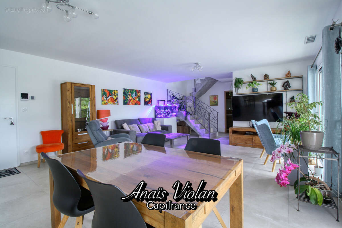Villa d'exception à vendre 5 pièces avec piscine, jardin, terrasse et garage (34160) - photo 8
