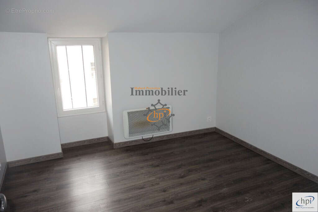 Appartement à SAINT-AFFRIQUE