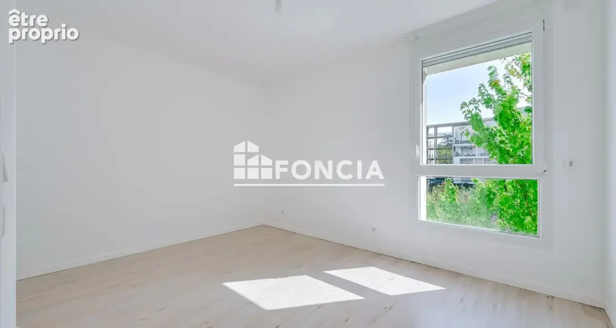 Villeurbanne (Villette-Paul Bert) – Appartement T3 de 67 m² avec balcon et garage boxé, proche tramway et gare de la Part-Dieu - photo 5