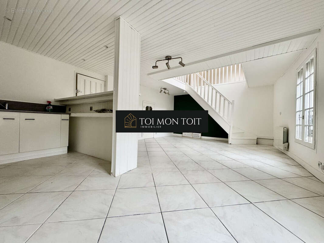 Appartement à LA CHAPELLE-EN-SERVAL