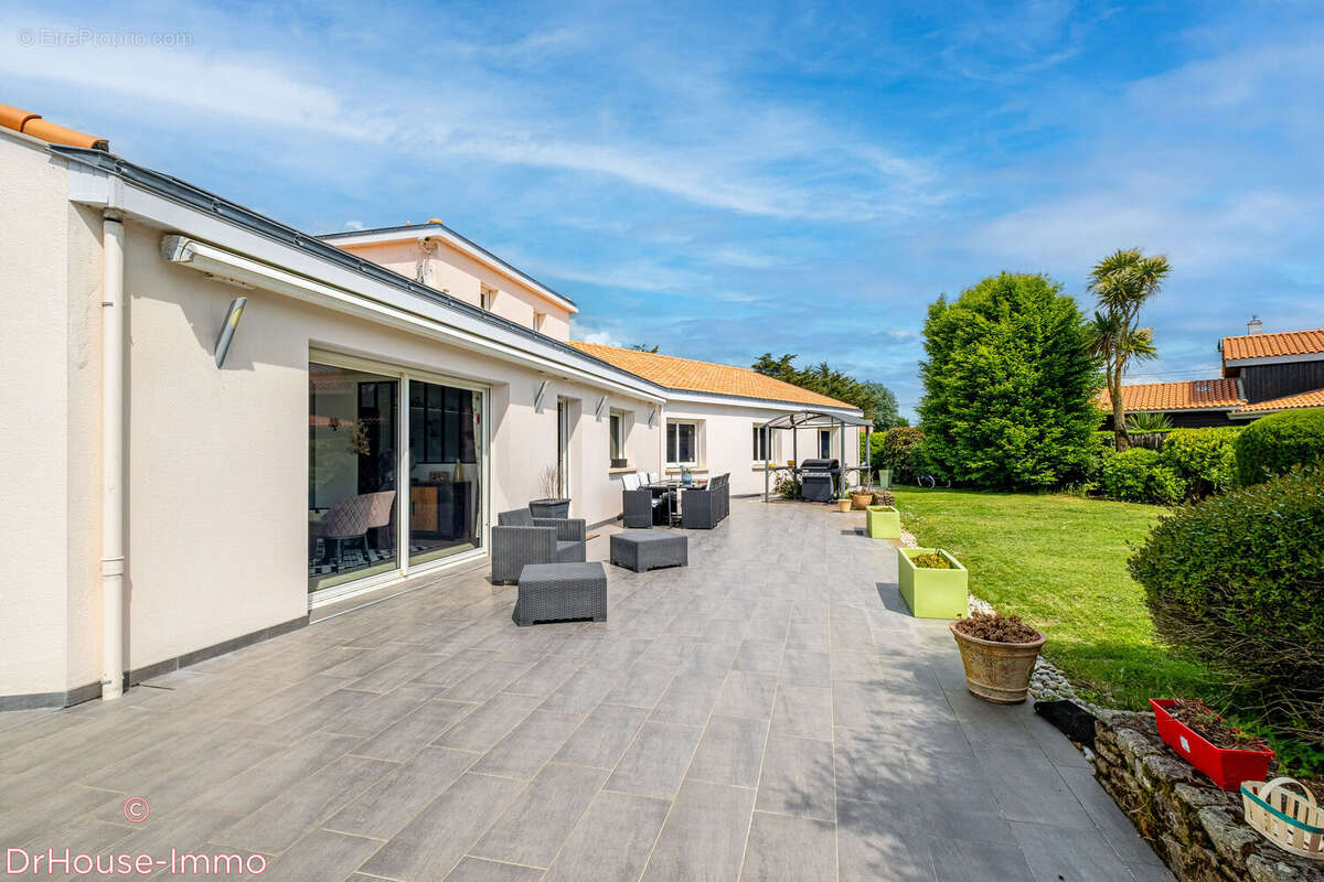 Maison 243 m² à Pornic  - photo 38