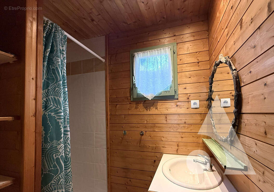 Appartement à DOMME