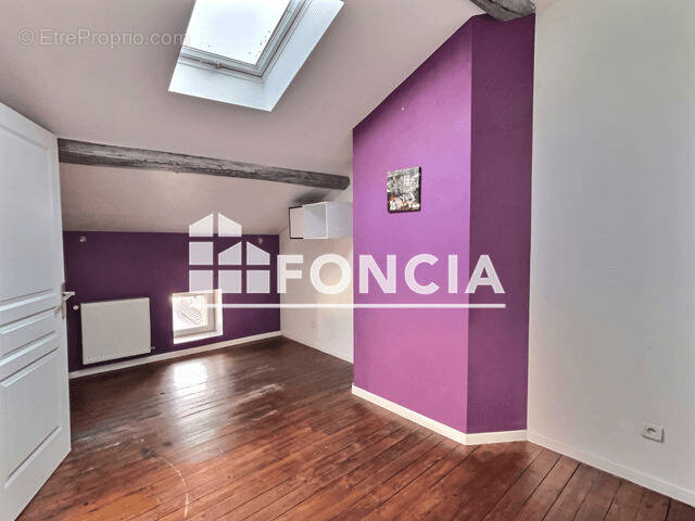 Appartement à LA SEAUVE-SUR-SEMENE