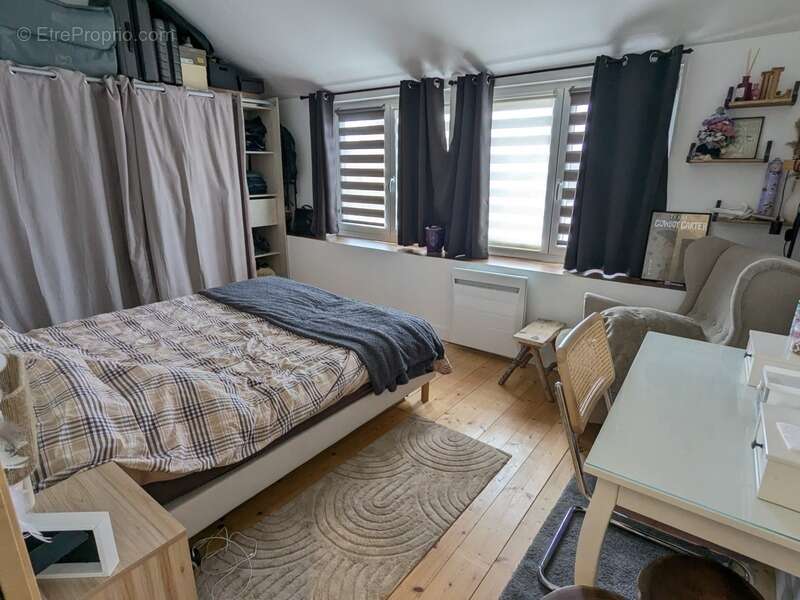 Maison à NEUVILLE-EN-FERRAIN