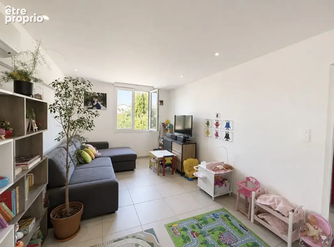 Belle maison familiale de 164 m2 avec 2 appartements, grand terrain et garage - photo 9