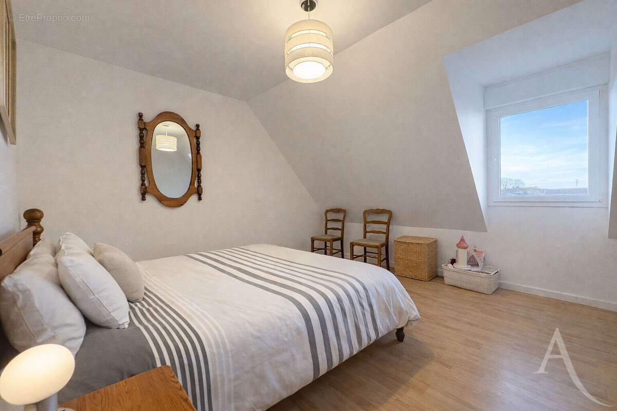 Maison à SAINT-MARTIN-DE-FONTENAY