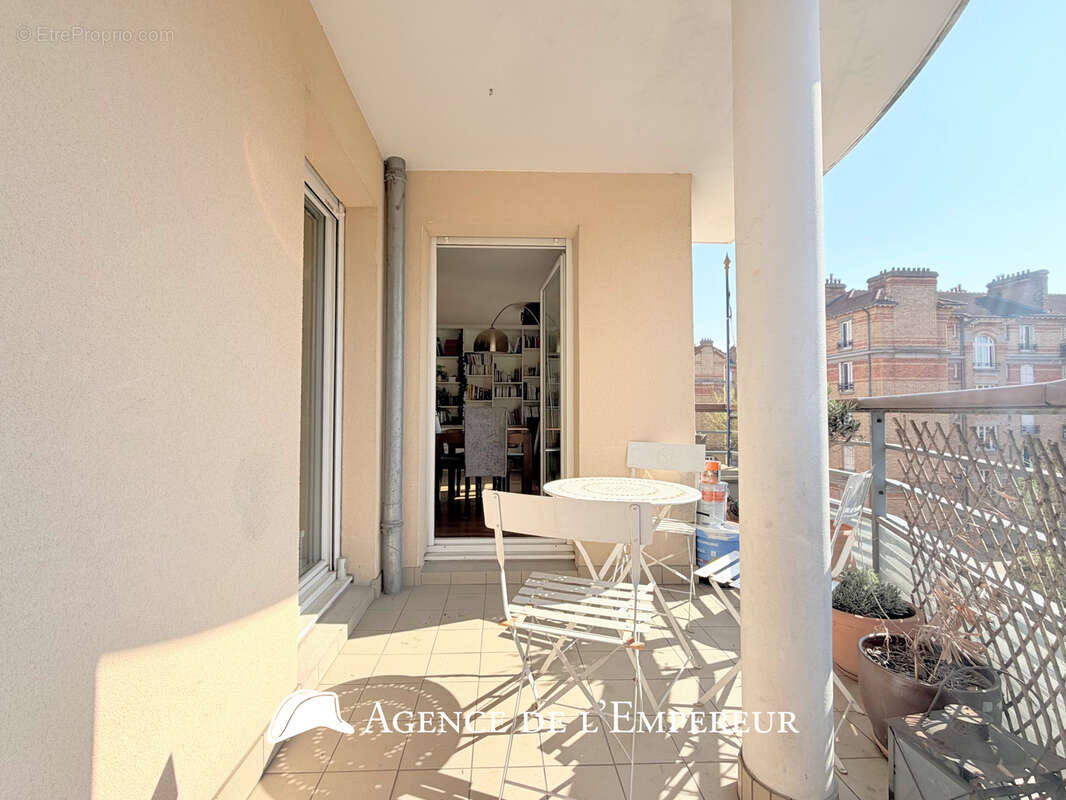 Appartement à SURESNES