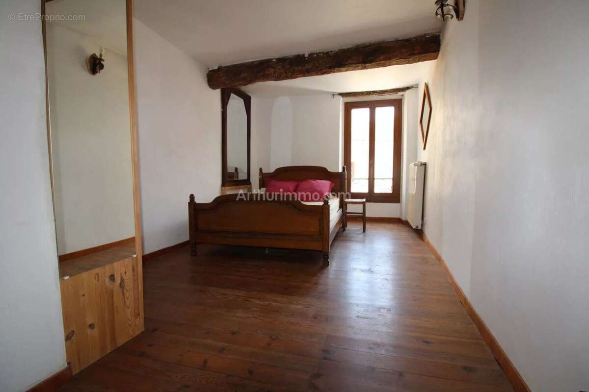 Appartement à POURCIEUX