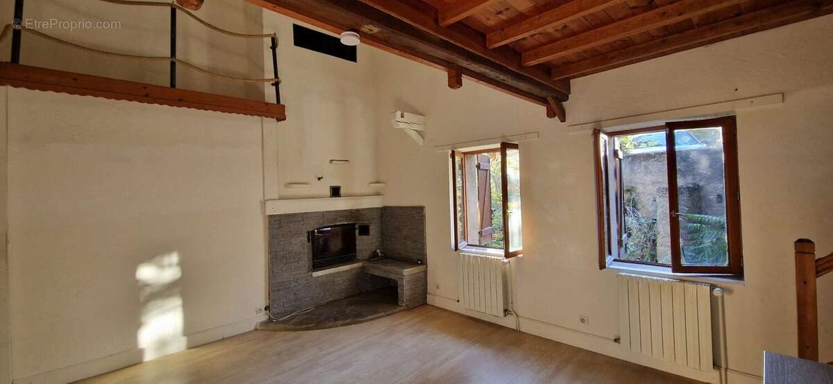 Maison à BELLEGARDE-EN-FOREZ