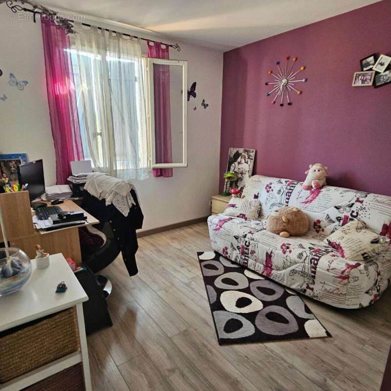 Maison à PUGET-SUR-ARGENS