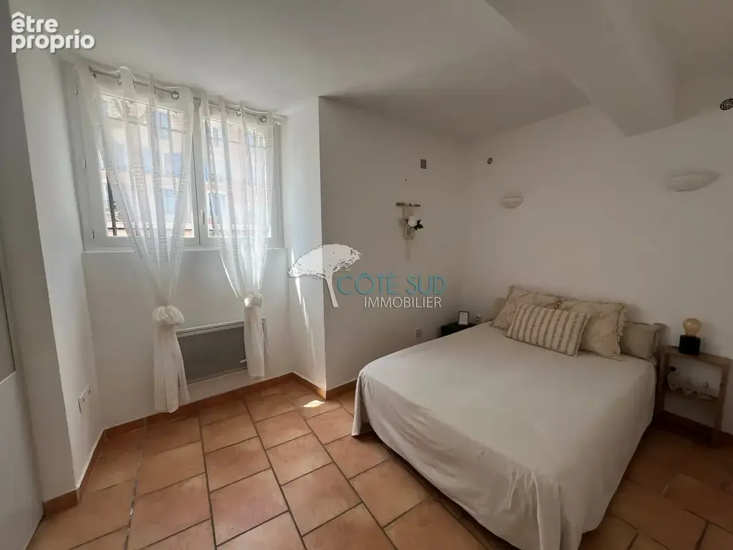 Appartement 2 pièces 1 chambre, entièrement rénové, en rez-de-chaussée, centre de Lorgues... - photo 2