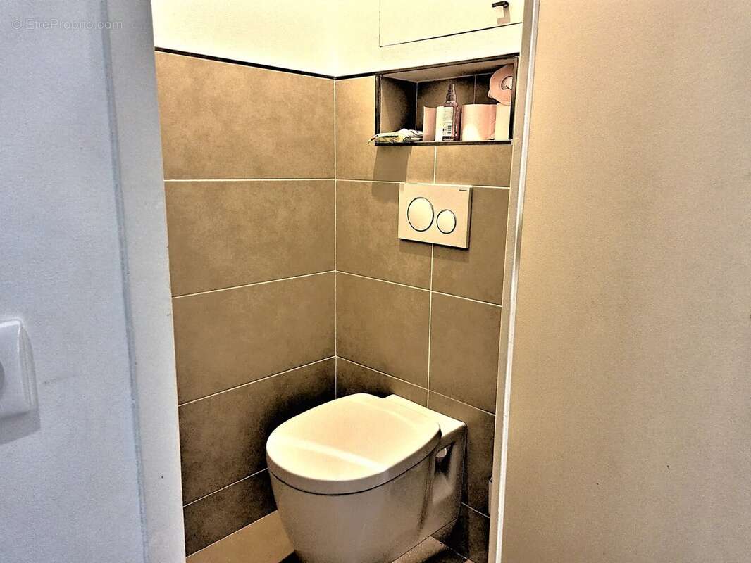 Maison à SAINT-LAURENT-DU-VAR