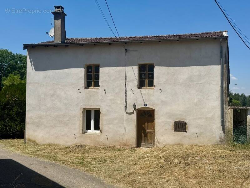 Maison à BURIVILLE