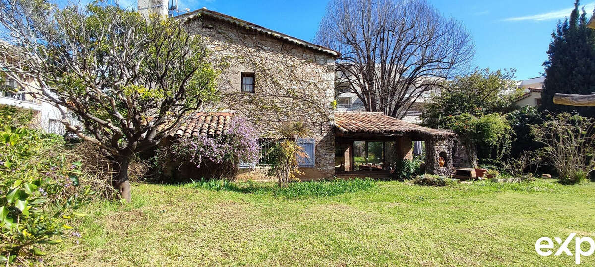 Maison à SAINT-LAURENT-DU-VAR