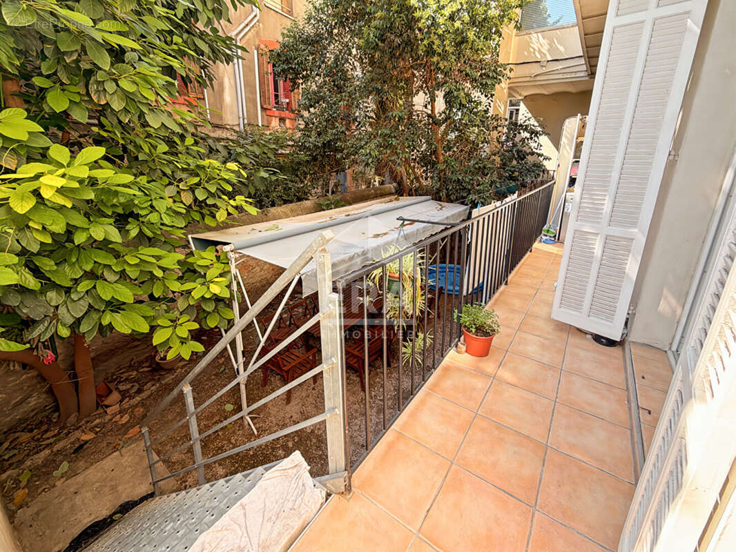 Appartement 79m² à marseille 4e arrondissement - photo 10