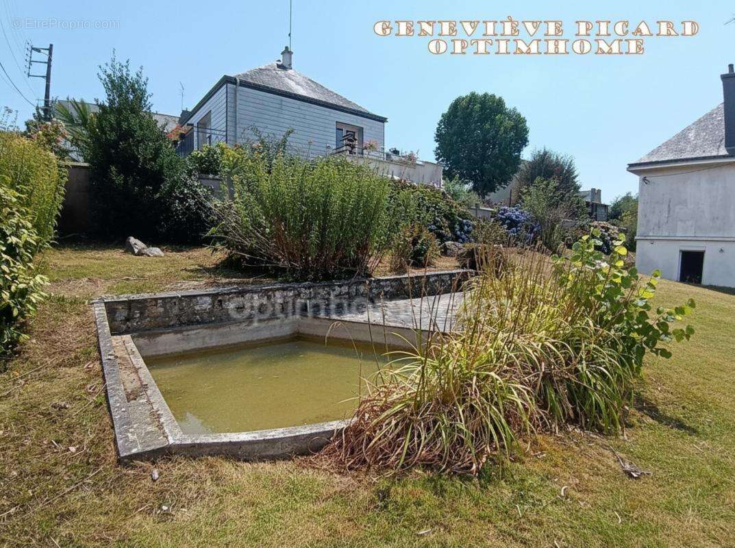 Centre-ville de Pontivy – Maison de 4 pièces sur 1 500 m² en zone UB : un potentiel rare qui fait la différence ! - photo 3