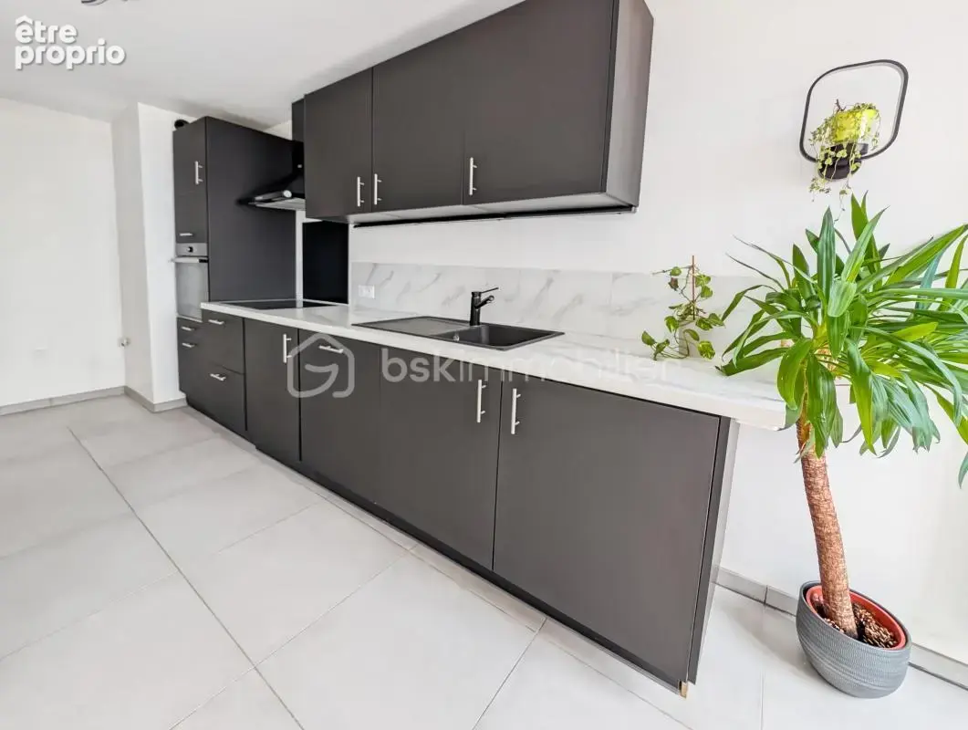 Superbe duplex champigny centre proche futur metro 15 avec parking balcon et cave - photo 4