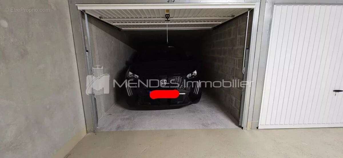 Parking à BEAUSOLEIL