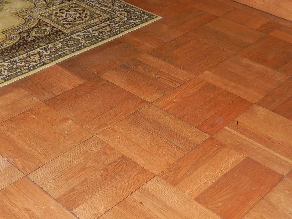 Maison à SAINT-PIERRE-SUR-DIVES