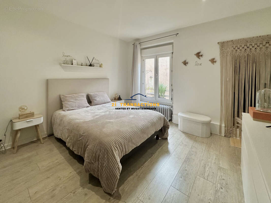 Appartement à SAINT-ETIENNE