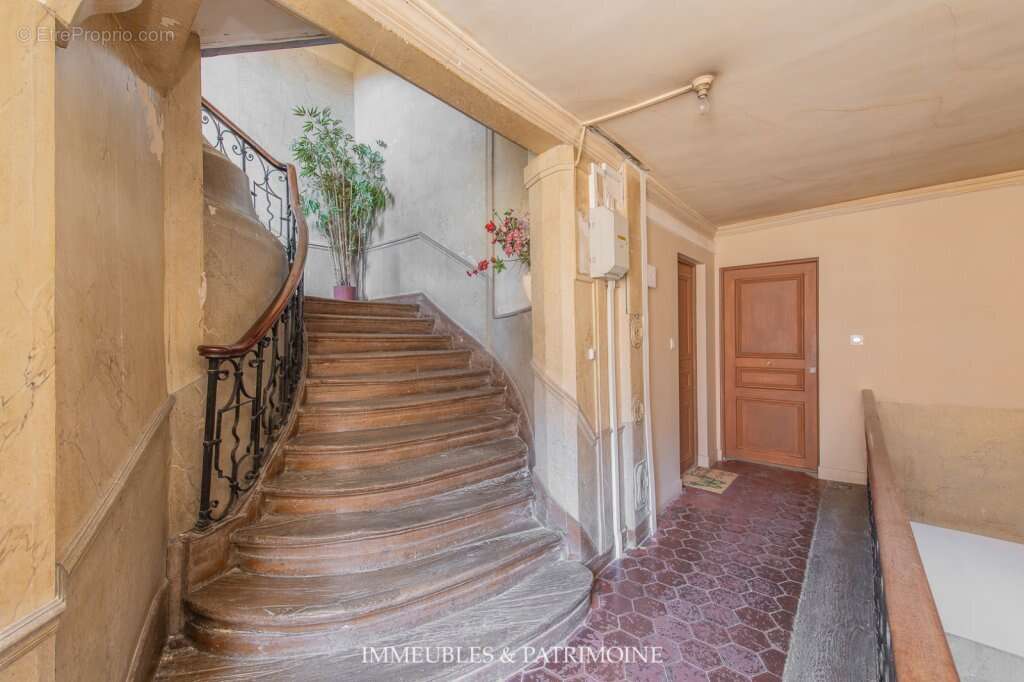 Appartement à PARIS-3E