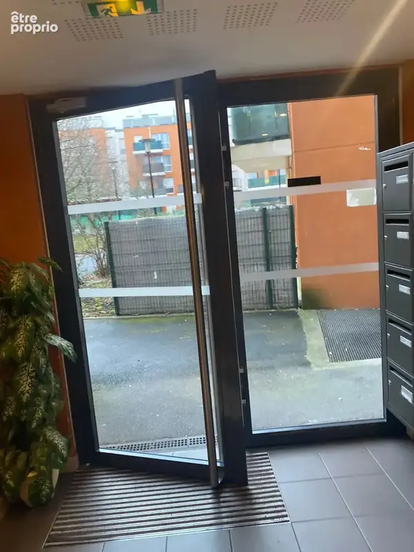 Appartement F3 avec loggia et parking – Résidence ALLEGORIA à Argenteuil - photo 8