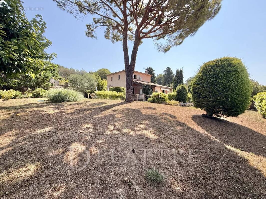 Maison 120 m² à Opio  - photo 1
