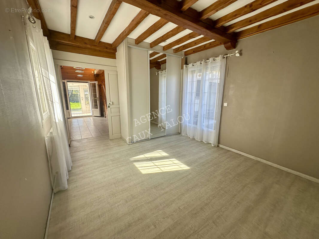 Maison à ENVERMEU