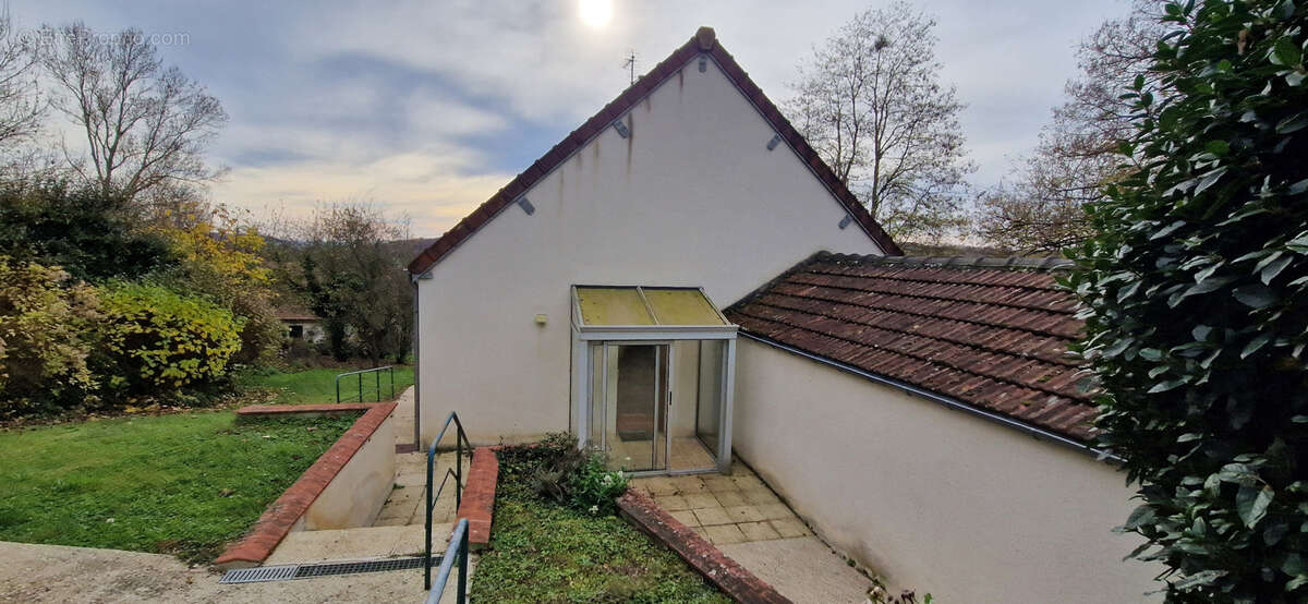 Maison à LONGUEVILLE