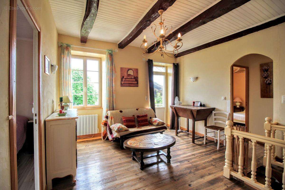 Maison à SAINT-MATRE