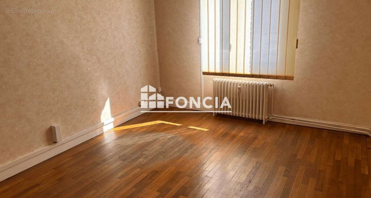 Exclusivite au 1er etage  proche maison de la culture appartement type 4 de 96.86 m2 avec cave - photo 9