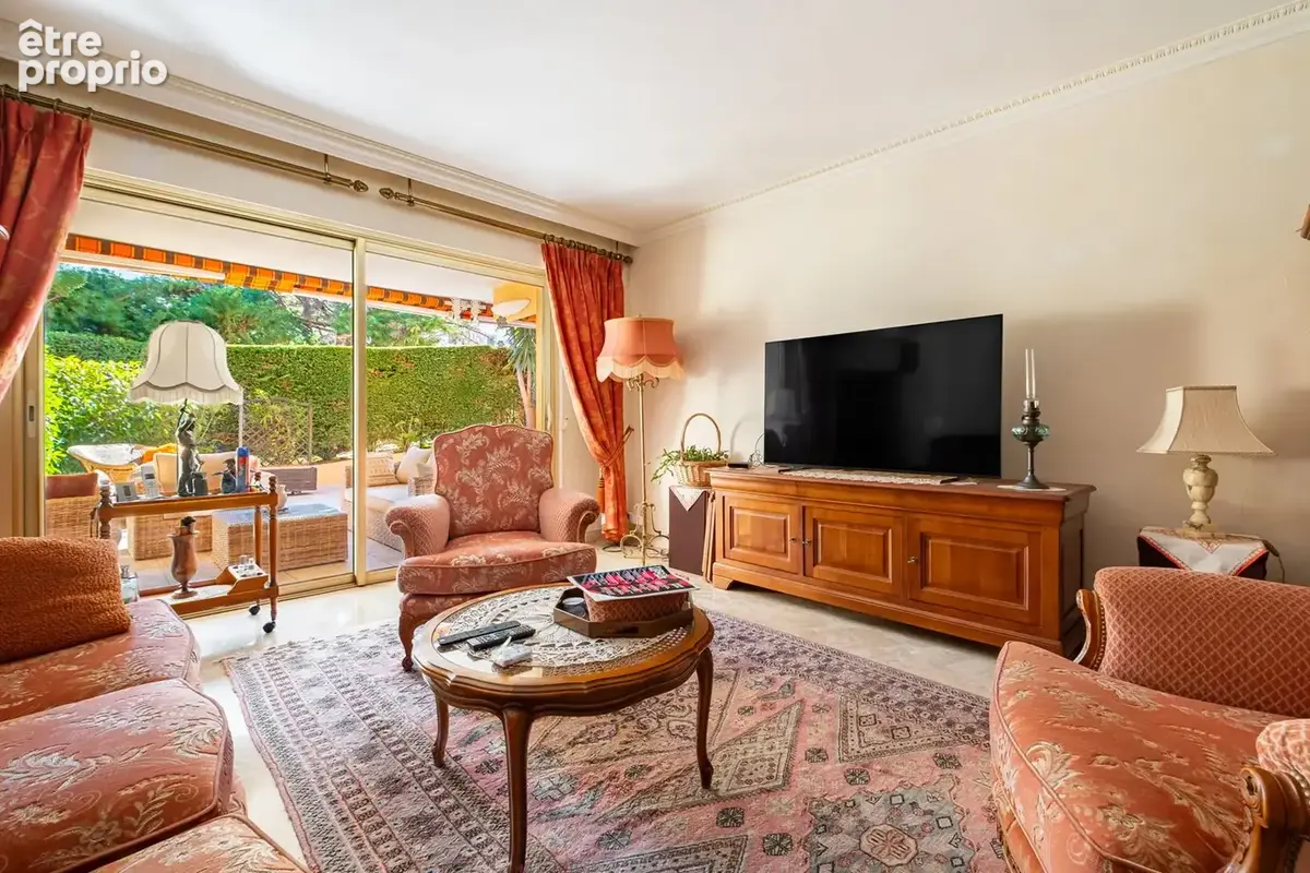 Appartement 152 m² à Mandelieu-La-Napoule  - photo 2