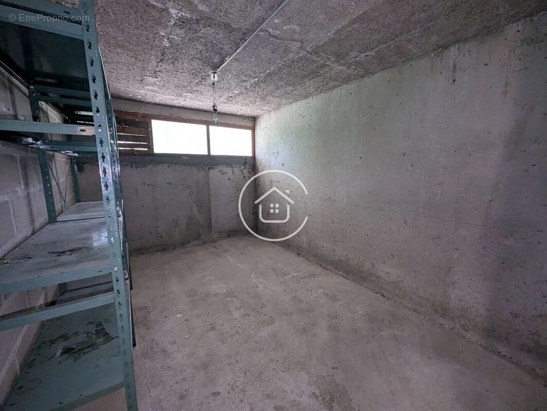 Appartement à LA CHAUSSEE-SAINT-VICTOR