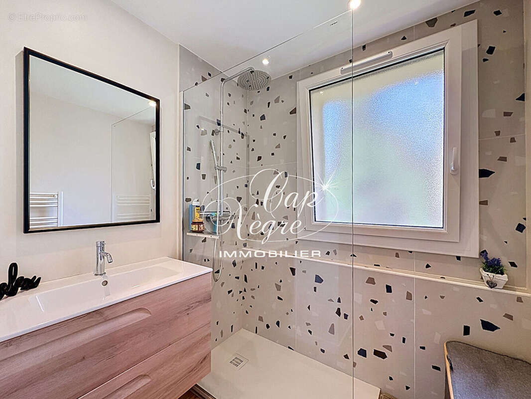 Appartement à LE LAVANDOU