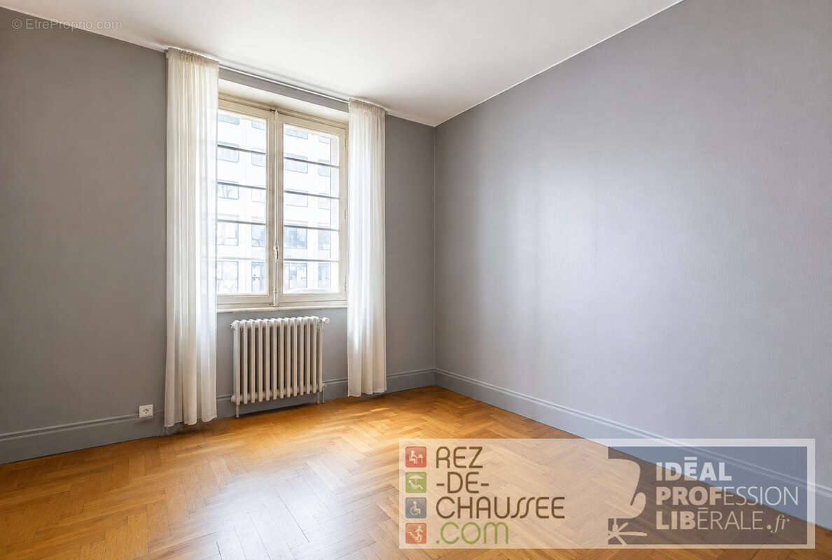 Lyon 6 - Local de 105 m² - Idéal professions libérales - photo 6