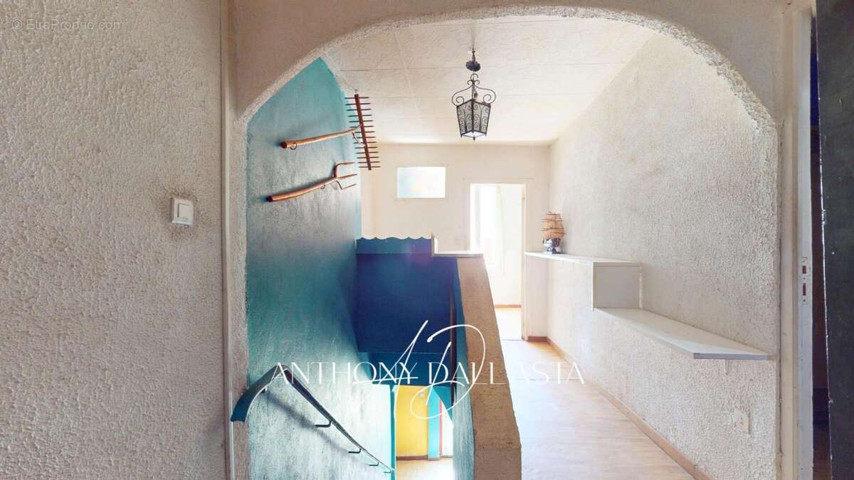 Exclusivite- Alzonne- maison de village-  3 chambres- salon- cuisine- séjour- grenier - photo 6