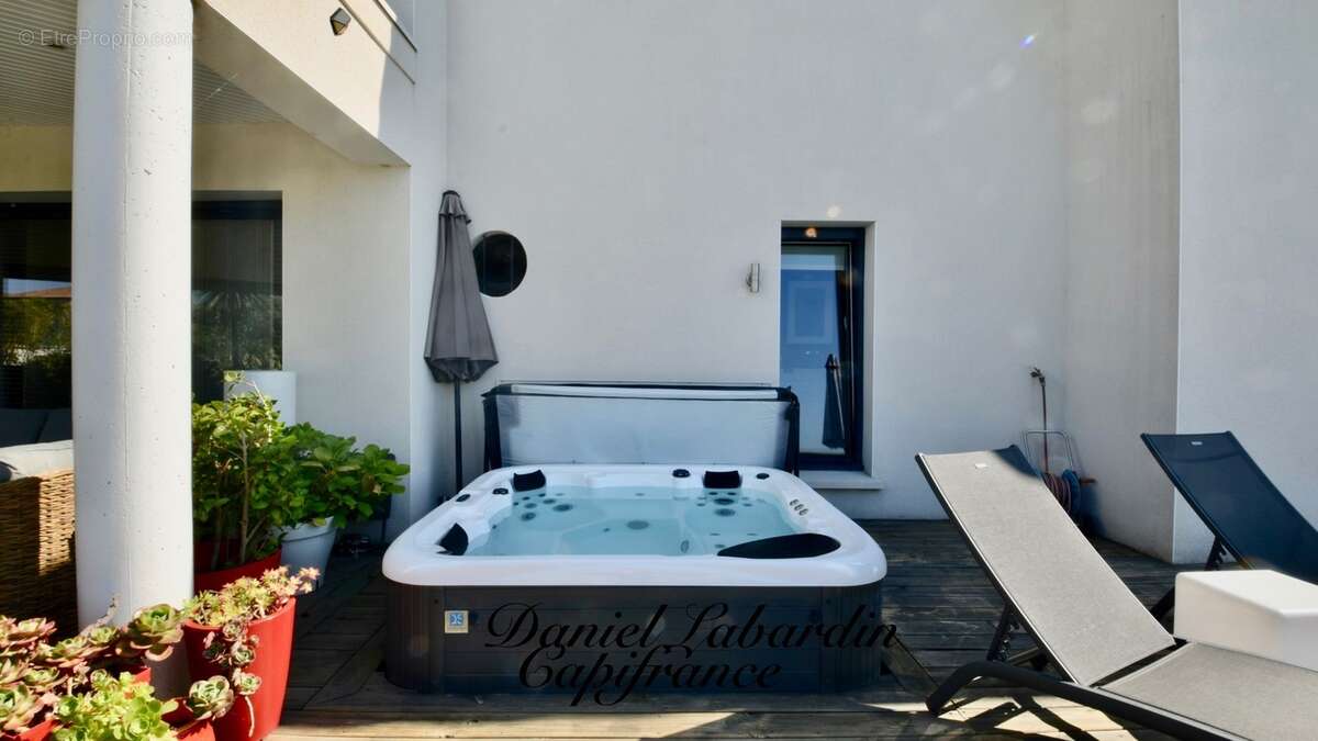 Villa d'architecte 3 chambres - piscine - jacuzzi - dépendances - proche de MARMANDE (47) - photo 16