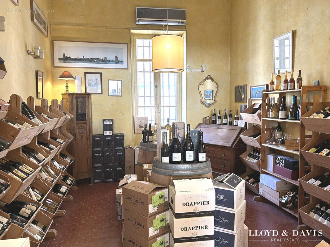Commerce à MARSEILLE-7E